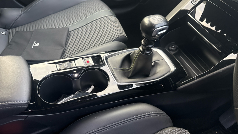 Peugeot 208 1.2 PureTech 100 GT 5dr Petrol Hatchback